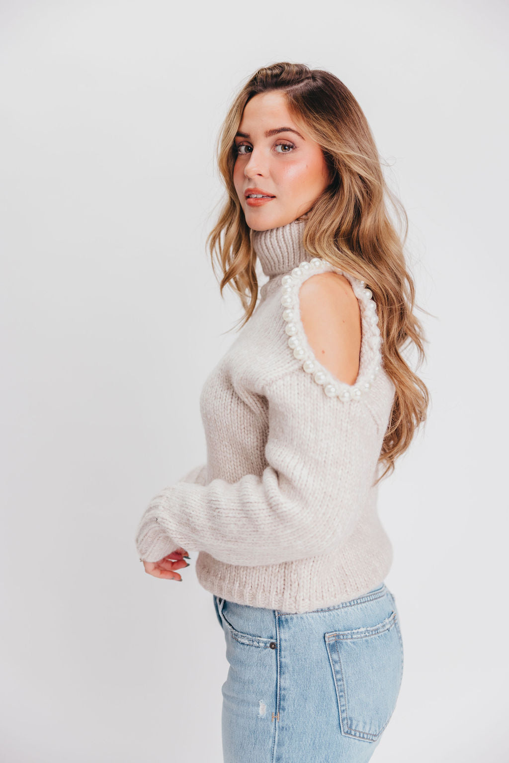 Lynn Turtleneck Sweater in Ecru