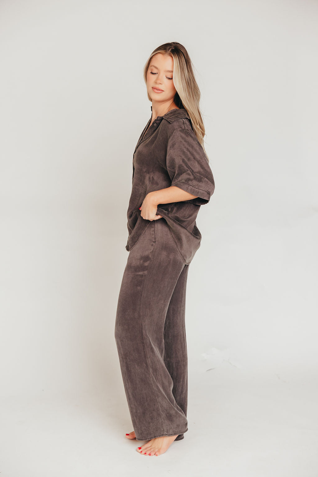 Axel Buttery Soft Wide Leg Pant in Washed Black