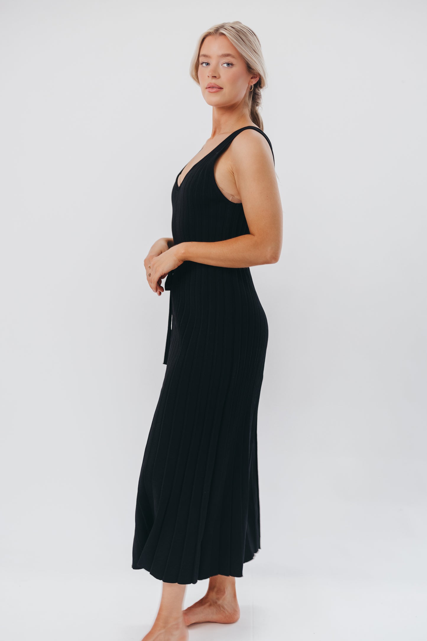 Marissa Knit Maxi Dress with Pleated Skirt and Tie Waist in Black