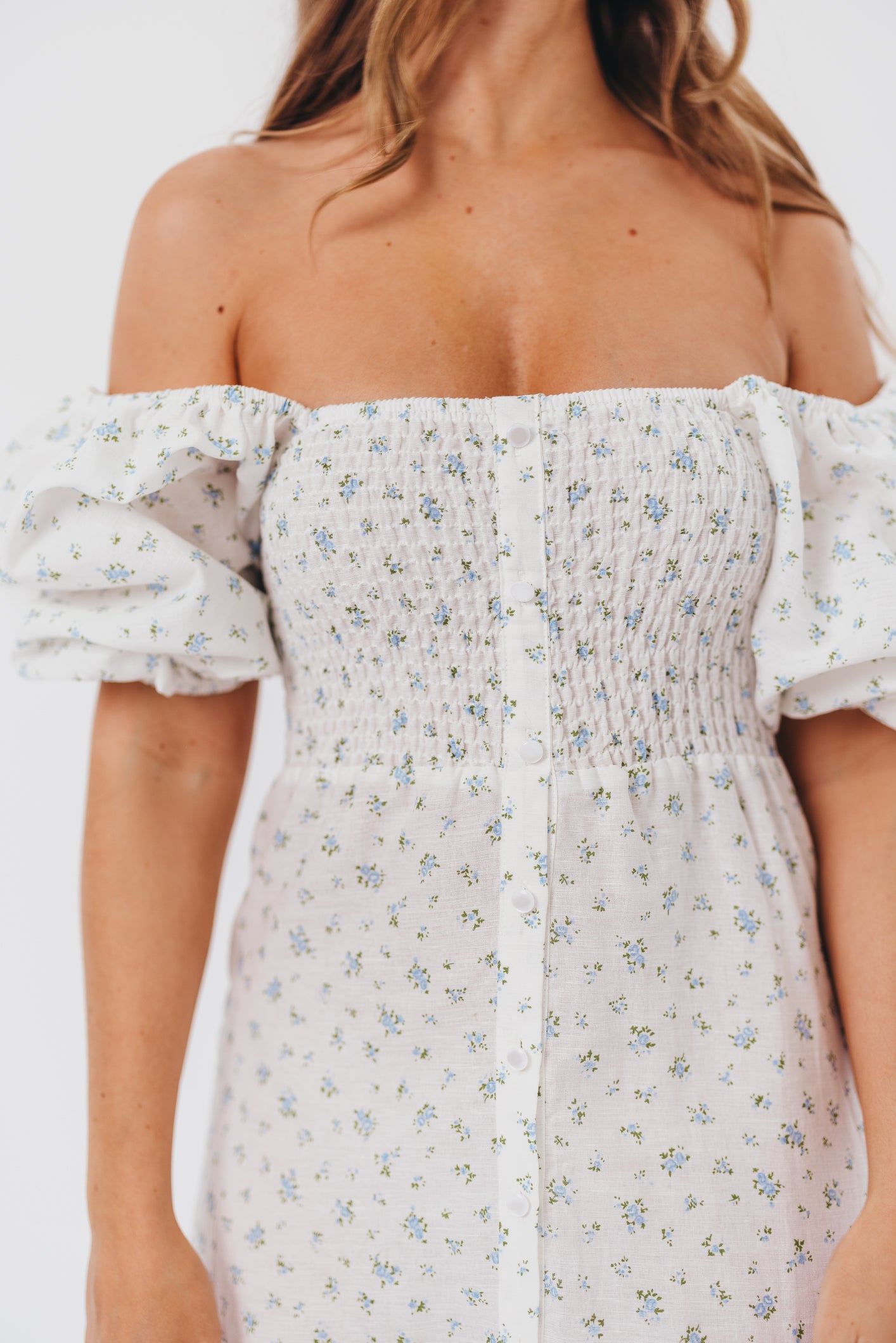 Daisy Maxi Dress in White/Blue Floral