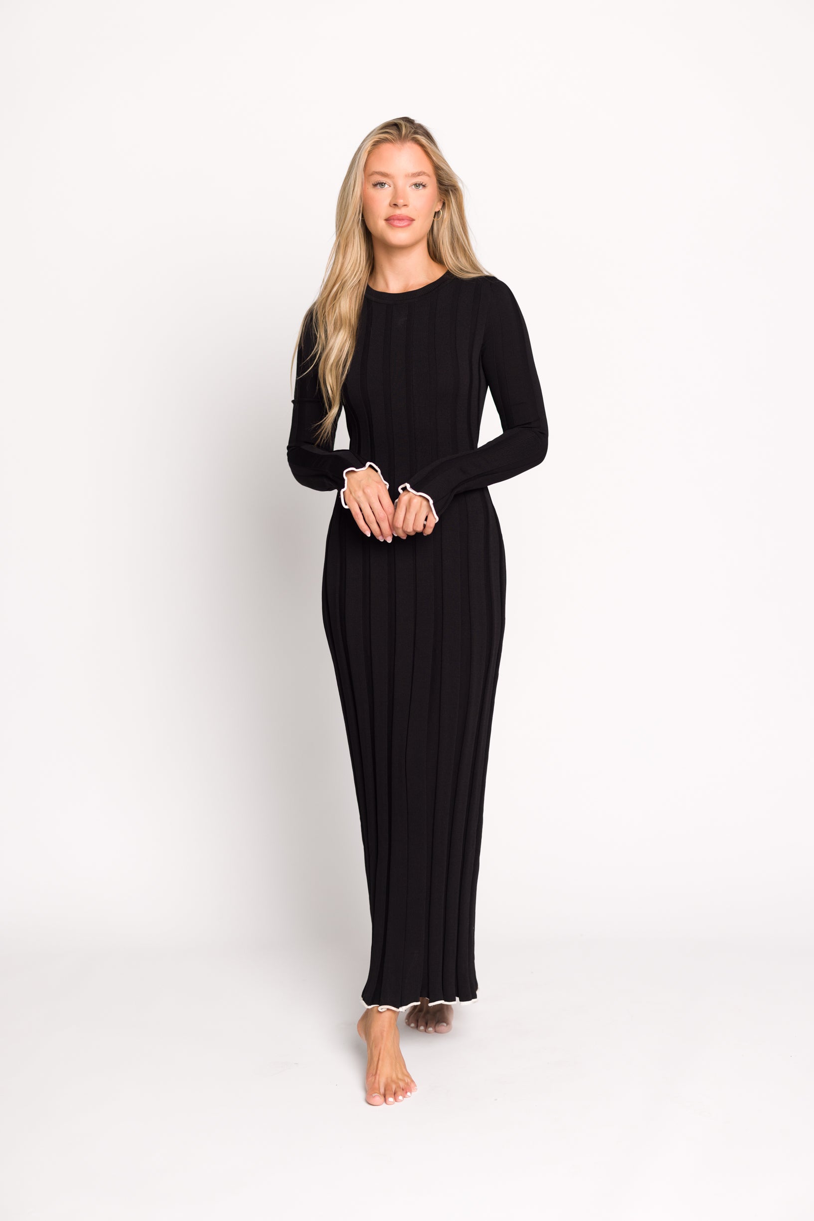 Bentley Ribbed Knit Maxi Dress with Long Sleeves in Black with White T –  Worth Collective