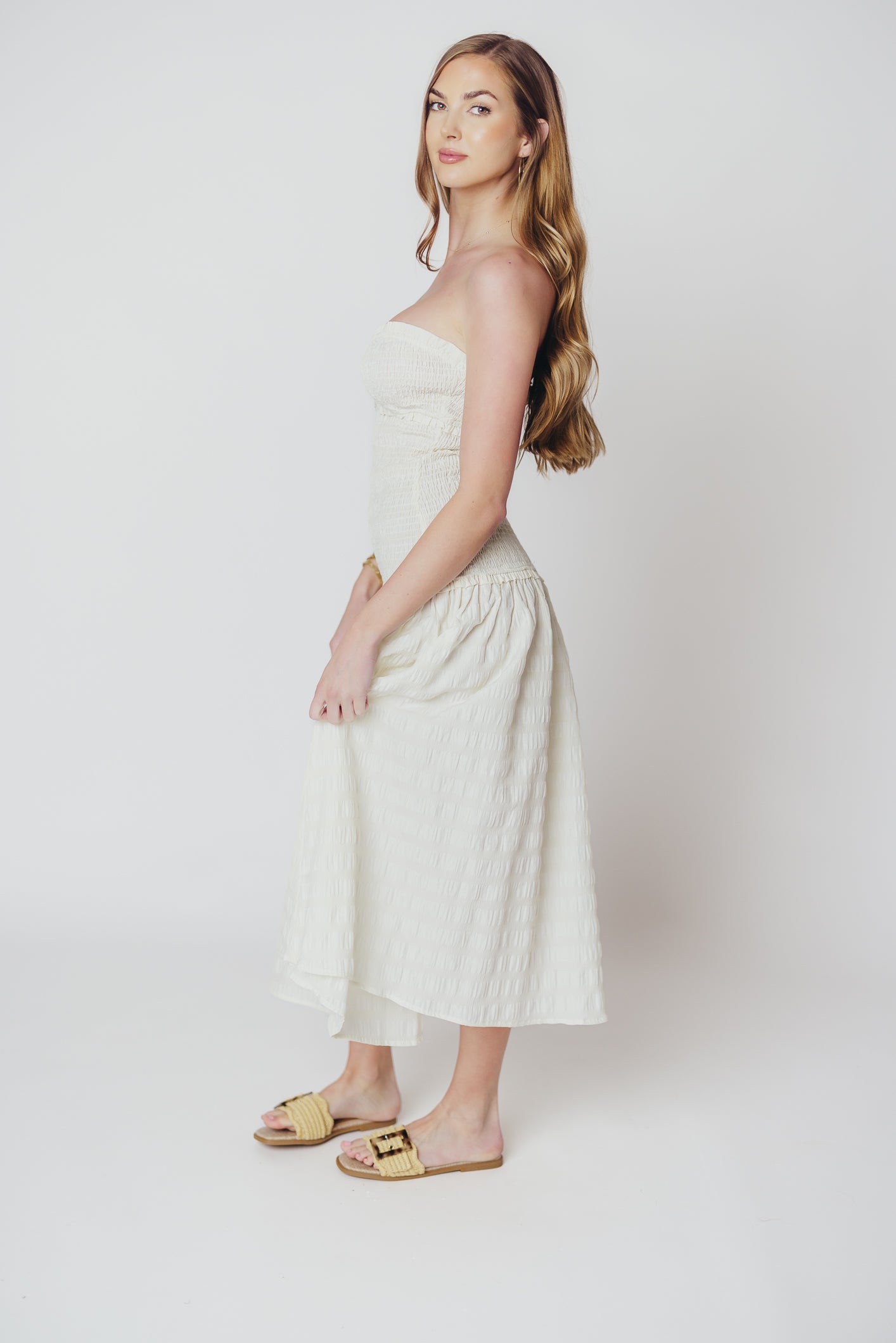 Whitley Strapless Sweetheart Midi Dress in Ivory