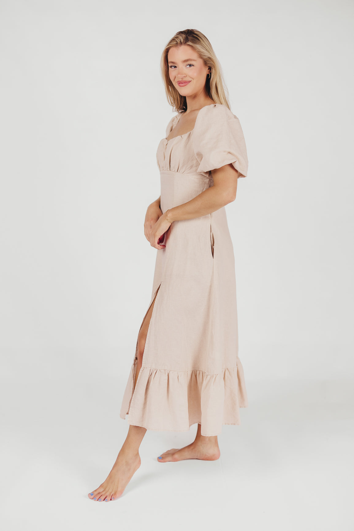 Beatrice Linen Fit-and-Flare Maxi Dress in Linen