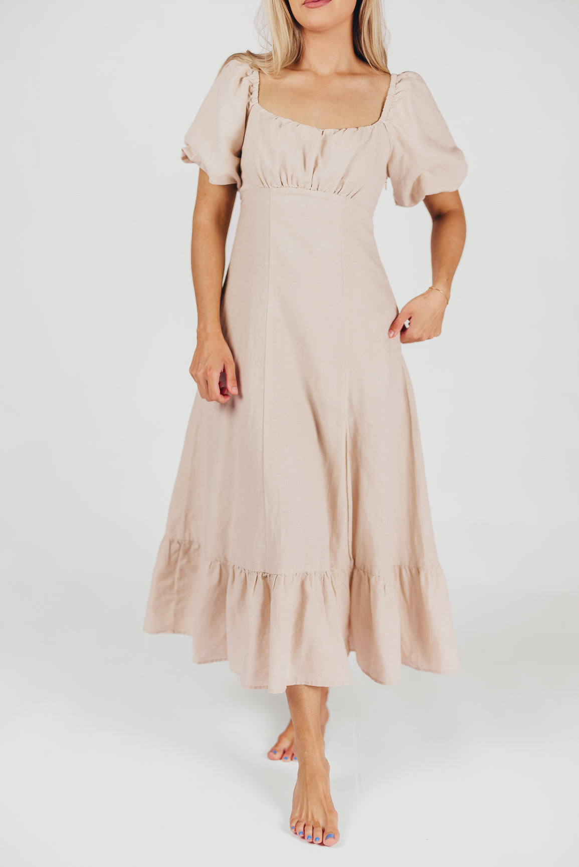 Beatrice Linen Fit-and-Flare Maxi Dress in Linen