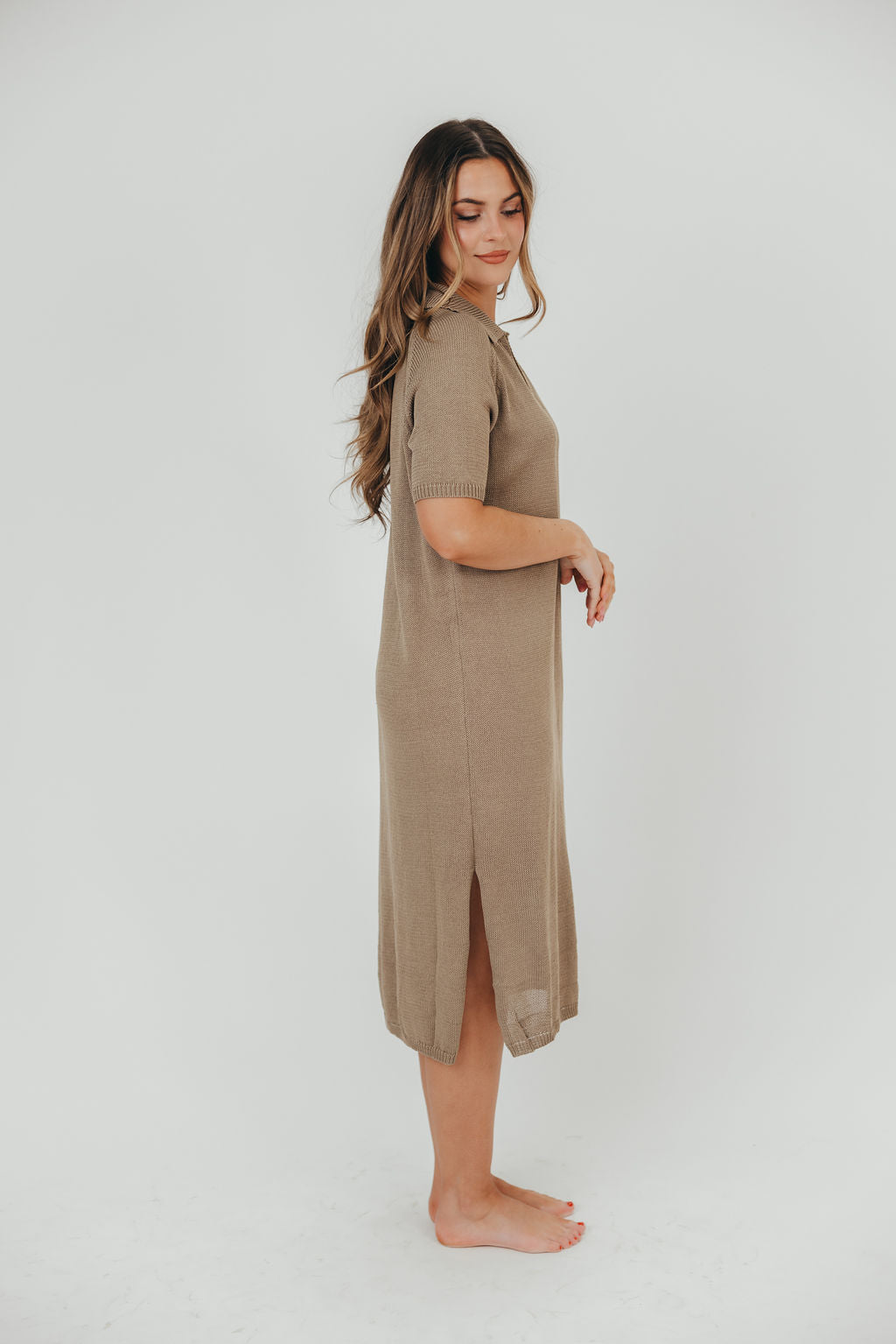 Greta Short-Sleeved Knit Midi Dress in Umber