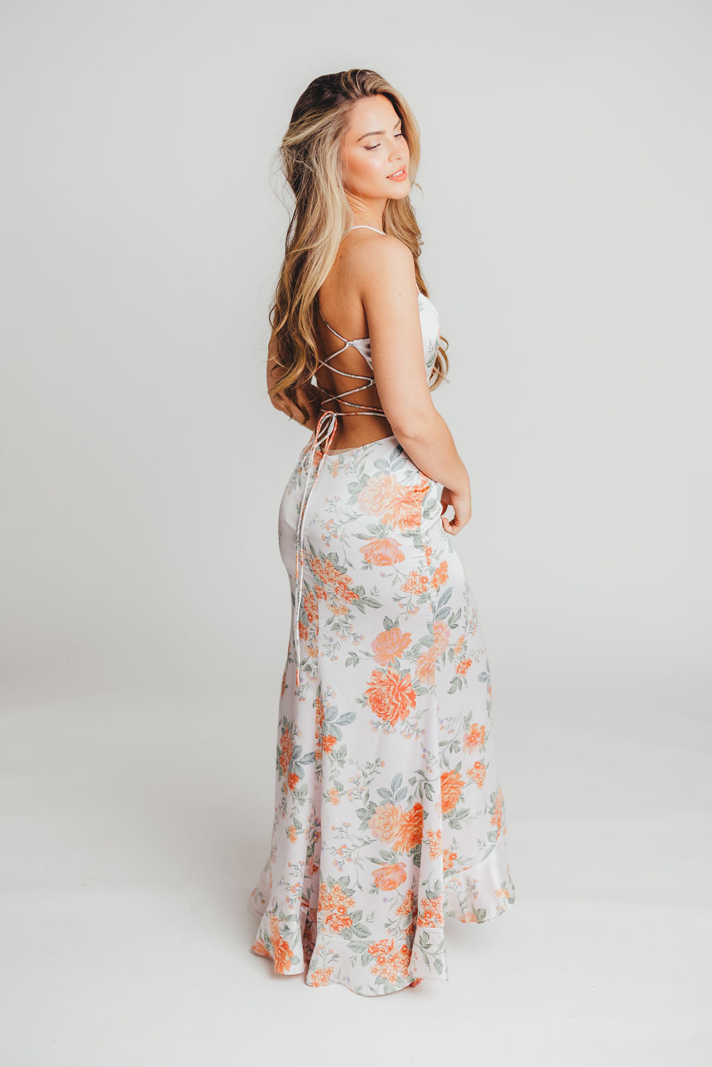 Lia Open Back Maxi Dress in Peach Floral